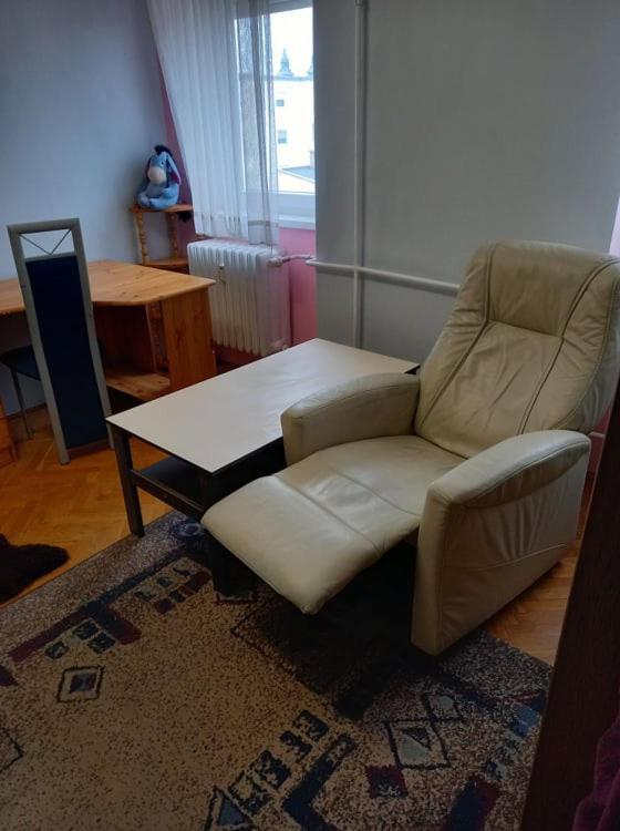 Aha Apartment Дебрецен Екстериор снимка